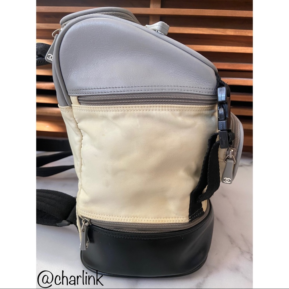 ❌SOLD❌ CHANEL mini backpack - Authentic Vintage - Picture 8 of 16